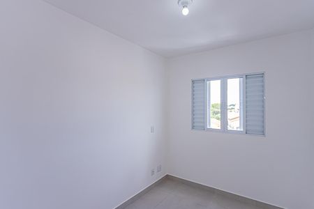 Quarto 1 de apartamento à venda com 2 quartos, 40m² em Vila Mangalot, São Paulo