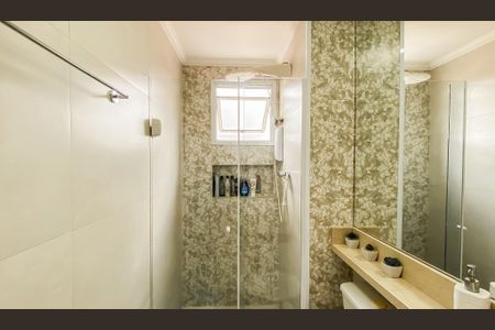 Banheiro de apartamento à venda com 2 quartos, 50m² em Vila Paranagua, São Paulo