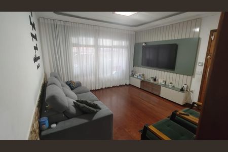 Sala de casa à venda com 3 quartos, 248m² em Vila Zamataro, Guarulhos