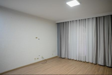 Sala de casa à venda com 3 quartos, 128m² em Vila Vermelha, São Paulo