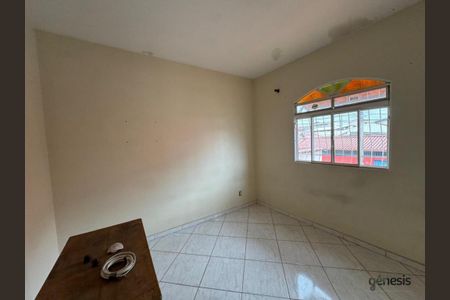 Casa à venda com 5 quartos, 268m² em Betânia, Belo Horizonte