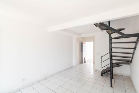 Sala de casa de condomínio para alugar com 2 quartos, 55m² em Campo Grande, Rio de Janeiro