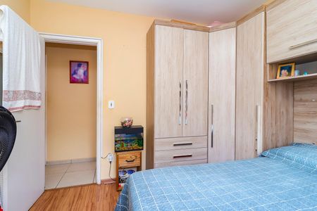 Quarto 1 de apartamento à venda com 3 quartos, 70m² em Jardim Itapemirim, São Paulo