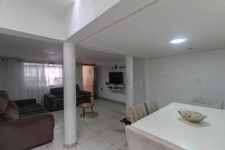 Casa à venda com 4 quartos, 150m² em Vila Zelina, São Paulo