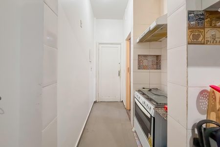 Banheiro de kitnet/studio à venda com 1 quarto, 28m² em Sé, São Paulo