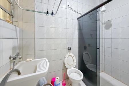 Banheiro de kitnet/studio à venda com 1 quarto, 28m² em Sé, São Paulo