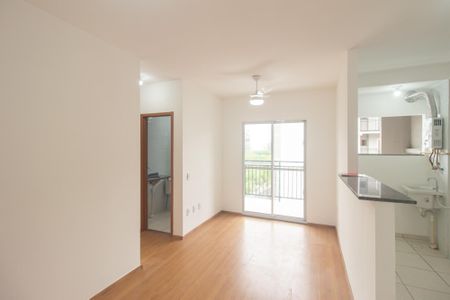 Sala de apartamento para alugar com 2 quartos, 44m² em Campo Grande, Rio de Janeiro