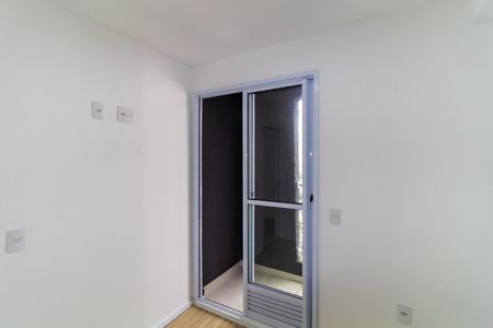 Quarto 1 de apartamento para alugar com 2 quartos, 36m² em Vila Santa Clara, São Paulo