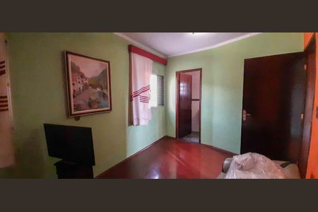 Casa à venda com 2 quartos, 300m² em Veloso, Osasco