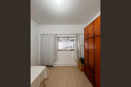 Quarto 1 de casa para alugar com 2 quartos, 120m² em Vila Brasilio Machado, São Paulo