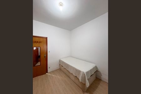 Quarto 1 de casa para alugar com 2 quartos, 120m² em Vila Brasilio Machado, São Paulo