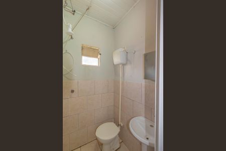 Banheiro de kitnet/studio para alugar com 1 quarto, 20m² em Mathias Velho, Canoas