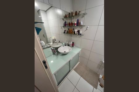 Apartamento à venda com 2 quartos, 52m² em Fátima, Canoas