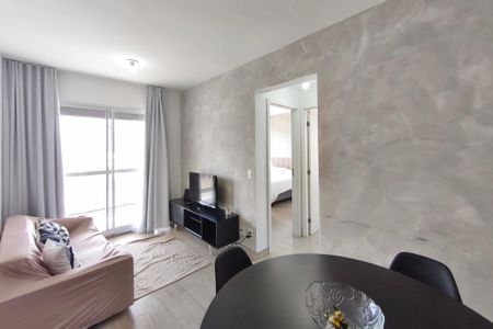 Sala de apartamento para alugar com 2 quartos, 57m² em Centro, Campinas