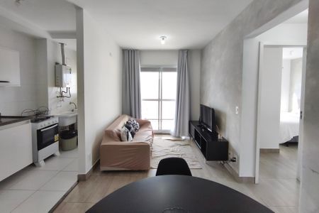 Sala de apartamento para alugar com 2 quartos, 57m² em Centro, Campinas