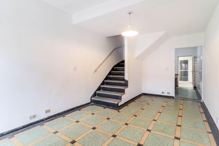 Sala de casa para alugar com 2 quartos, 120m² em Chácara Santo Antônio (zona Sul), São Paulo