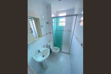 Banheiro de apartamento para alugar com 1 quarto, 38m² em Camaquã, Porto Alegre