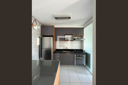 Cozinha de apartamento à venda com 2 quartos, 67m² em Alphaville Industrial, Barueri