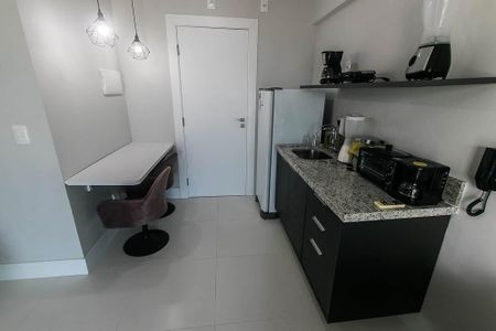Cozinha de kitnet/studio para alugar com 1 quarto, 25m² em Stella Maris, Salvador
