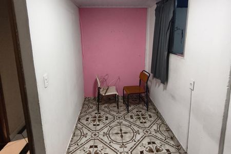 Quarto de casa para alugar com 1 quarto, 150m² em Jardim Vinte E Cinco de Agosto, Duque de Caxias