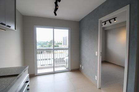 Sala/Cozinha de apartamento à venda com 1 quarto, 23m² em Vila Butantã, São Paulo