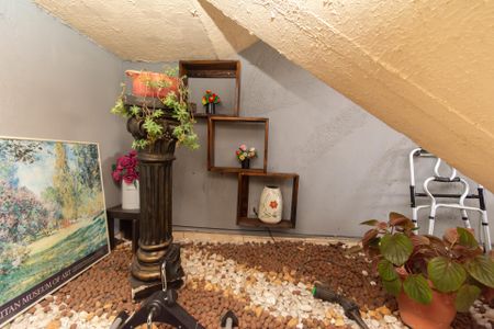 Jardim de Inverno da Sala de casa à venda com 3 quartos, 190m² em Tres Barras, Contagem