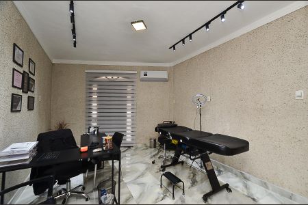 Sala de casa à venda com 3 quartos, 270m² em Cachoeirinha, Belo Horizonte