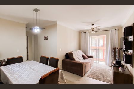 Sala de apartamento à venda com 3 quartos, 66m² em Vila Araguaia, São Paulo