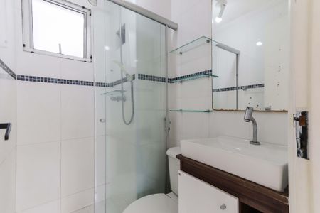 Banheiro de apartamento à venda com 3 quartos, 53m² em Jardim Esmeralda, São Paulo