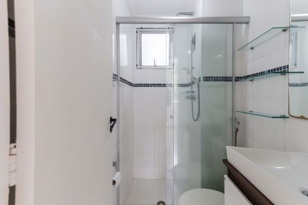 Banheiro de apartamento à venda com 3 quartos, 53m² em Jardim Esmeralda, São Paulo