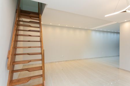 Sala de casa à venda com 2 quartos, 150m² em Jardim Lideranca, São Paulo