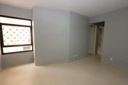 Sala de apartamento para alugar com 2 quartos, 61m² em Setor Bueno, Goiânia