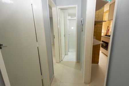Corredor de apartamento para alugar com 2 quartos, 61m² em Setor Bueno, Goiânia