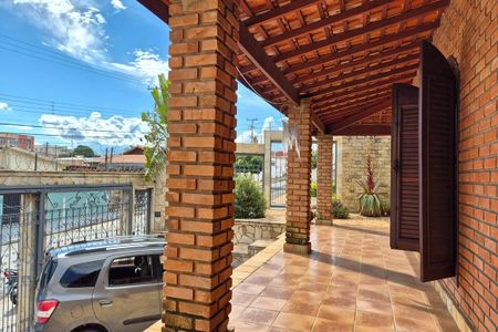 Varanda da Sala de casa para alugar com 3 quartos, 420m² em Jardim do Lago, Campinas