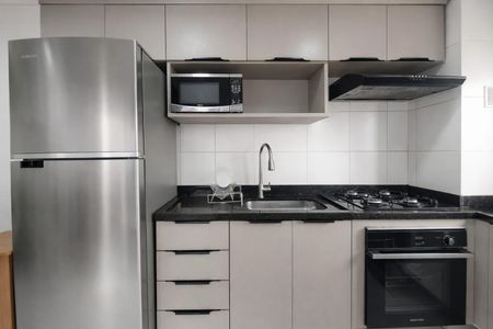 Cozinha de apartamento para alugar com 2 quartos, 36m² em Presidente Altino, Osasco