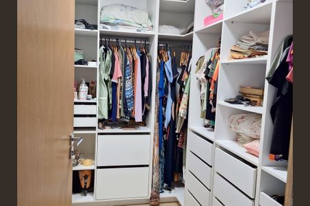 Quarto 01 - Closet de casa para alugar com 4 quartos, 1000m² em Setor Habitacional Vicente Pires, Brasília