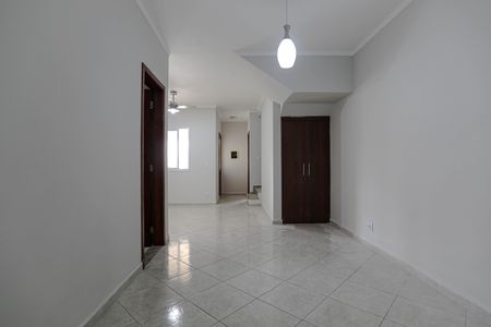 Sala de Jantar de casa de condomínio para alugar com 3 quartos, 120m² em Vila Oliveira, Mogi das Cruzes