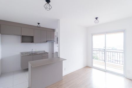 Sala de apartamento para alugar com 2 quartos, 59m² em Jardim das Belezas, Carapicuíba