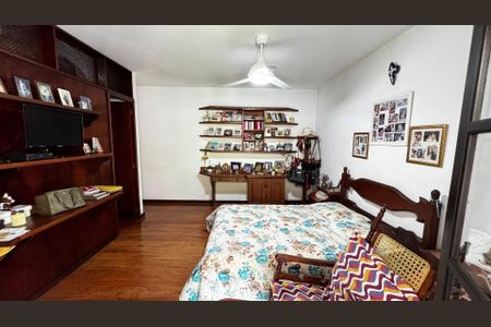 Casa à venda com 4 quartos, 311m² em Tanque, Rio de Janeiro