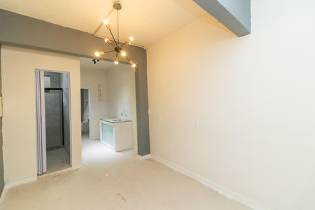 Sala de casa para alugar com 1 quarto, 45m² em Cascadura, Rio de Janeiro