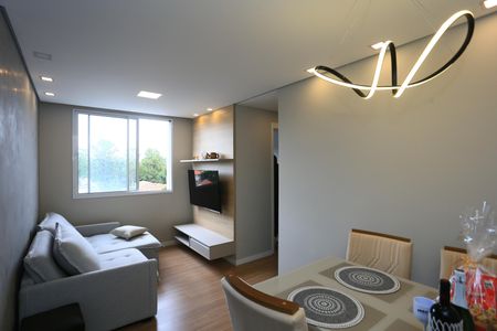Sala de apartamento para alugar com 2 quartos, 43m² em Jardim Monte Alegre, Taboão da Serra
