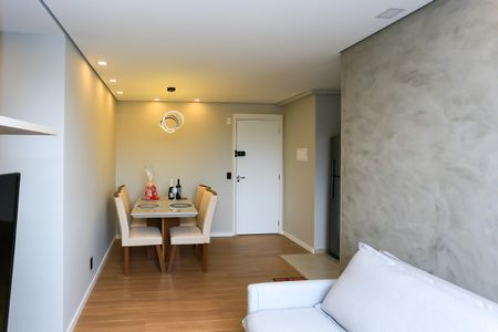 Sala de apartamento para alugar com 2 quartos, 43m² em Jardim Monte Alegre, Taboão da Serra