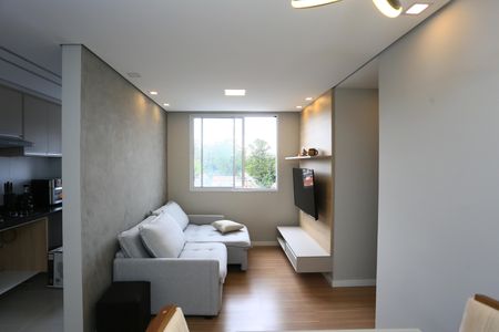 Sala de apartamento para alugar com 2 quartos, 43m² em Jardim Monte Alegre, Taboão da Serra