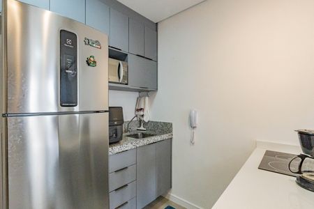 Cozinha de apartamento para alugar com 1 quarto, 33m² em Vila Nair, São Paulo
