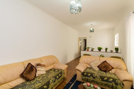 Sala de casa para alugar com 3 quartos, 200m² em Itaquera, São Paulo