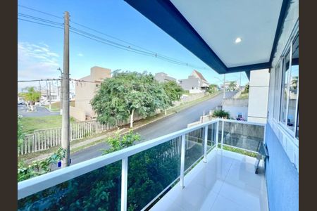 Varanda de casa de condomínio para alugar com 3 quartos, 300m² em Mário Quintana, Viamão