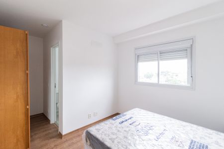Suíte de apartamento para alugar com 2 quartos, 60m² em Jardim das Belezas, Carapicuíba