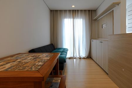 Sala de apartamento para alugar com 2 quartos, 47m² em Vila Oliveira, Mogi das Cruzes