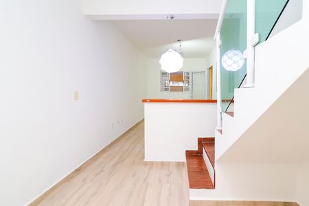 Sala de casa para alugar com 2 quartos, 150m² em Vila Verde, São Paulo