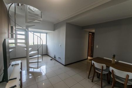 Sala de apartamento para alugar com 3 quartos, 167m² em Stiep, Salvador